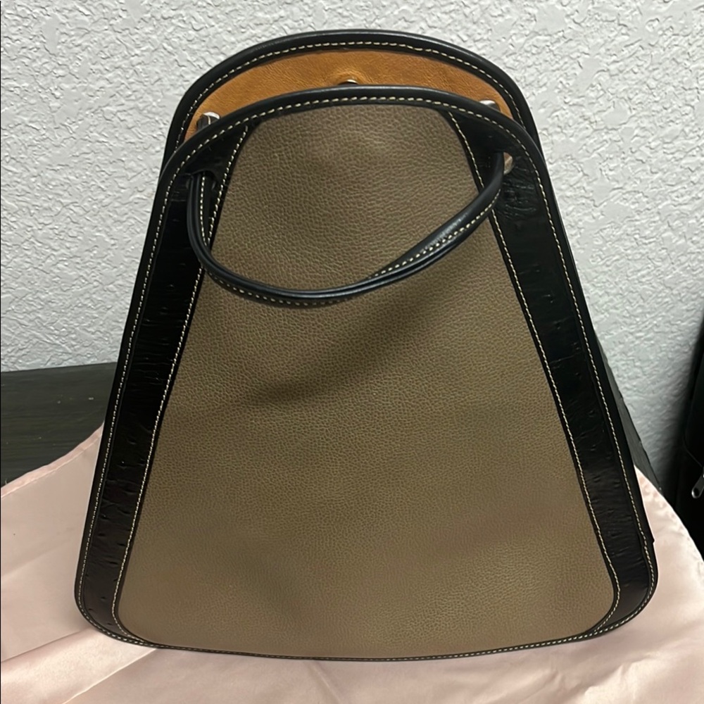 Marc Zanardelli Stylish Tan and Black Leather Handbag